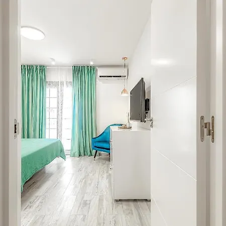 Deluxe Perla Del Sur